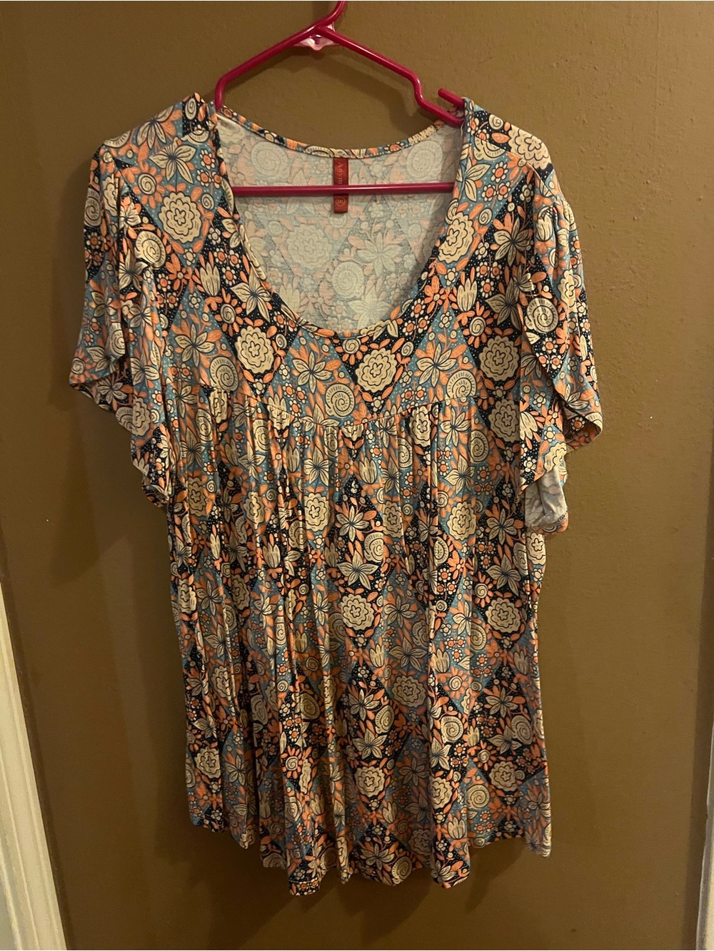 Amazon Women’s Floral Scoop Neck Tunic in Blue and Peach
